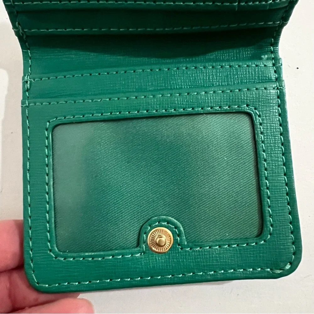 Fossil Black Leather Bi-Fold Green Interior Card Slot & Coin Compartment Wallet